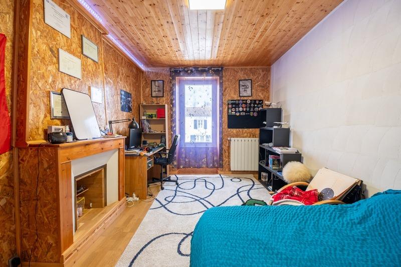 Maison en pierre - 171 m² - 7 pièces