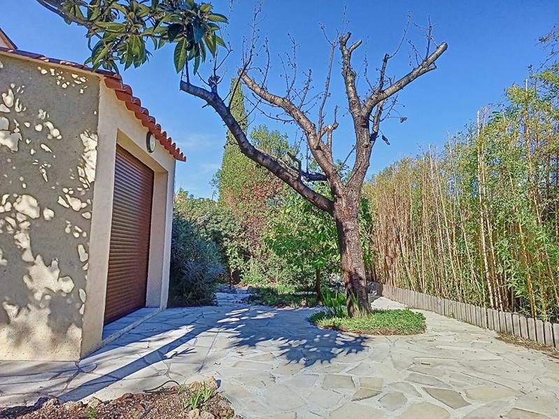 Maison - 96 m² - 5 pièces