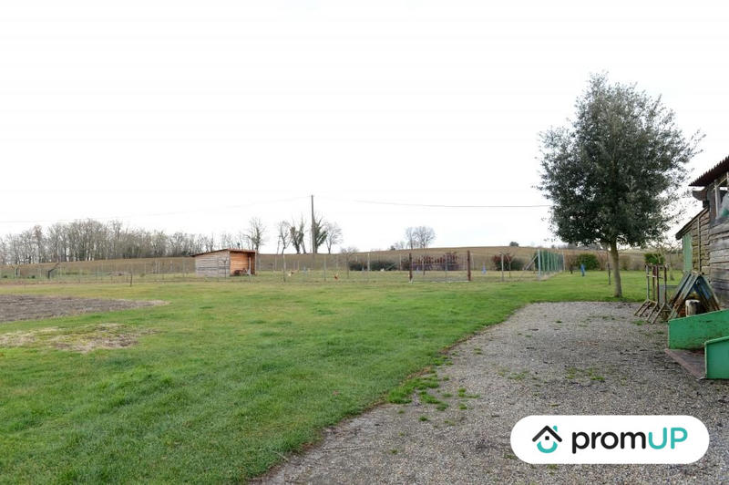 Maison - 276 m² - 8 pièces