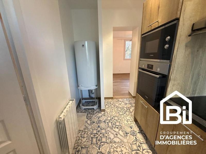 Studio - 30 m² - 1 pièce