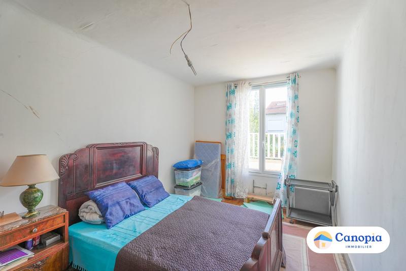 Maison - 93 m² - 5 pièces