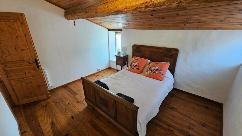 Maison de village - 180 m² - 8 pièces