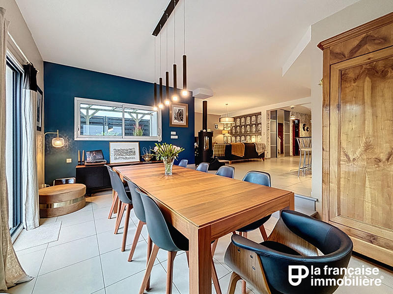 Maison - 163 m² - 7 pièces