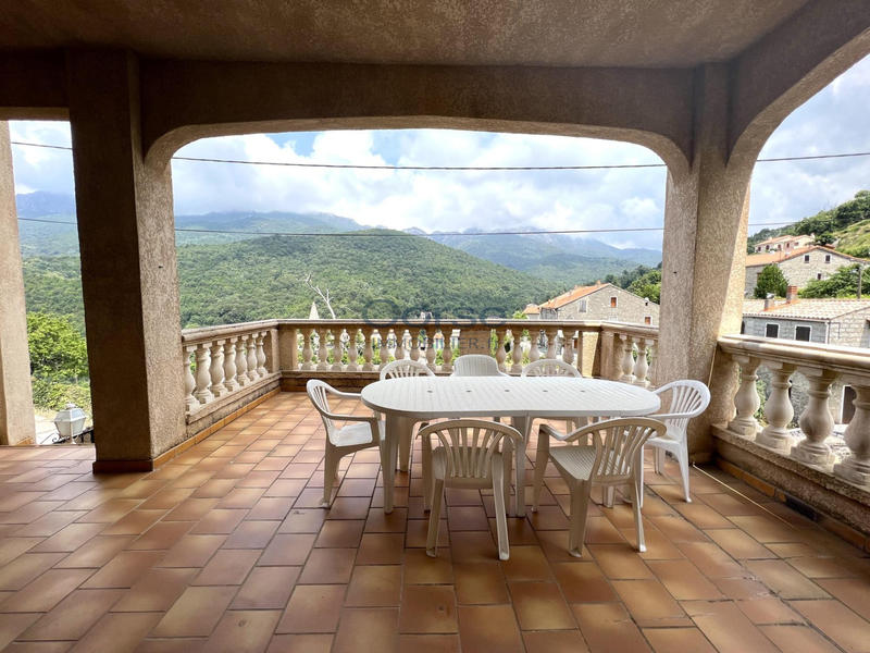 Maison - 146 m² - 5 pièces