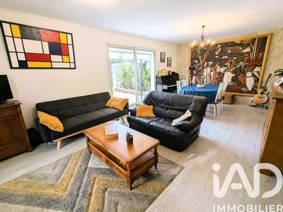 Maison - 97 m² - 6 pièces