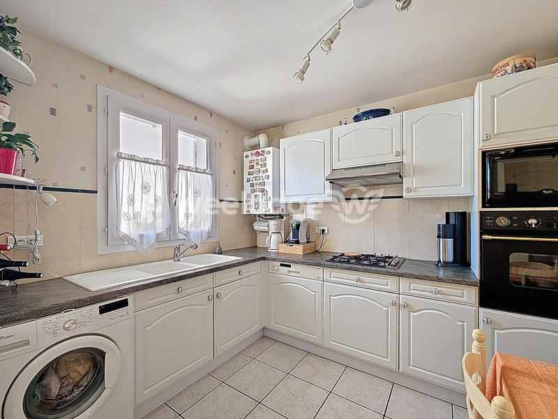 Maison - 96 m² - 6 pièces