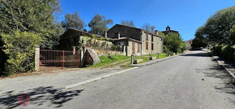 Maison - 371 m² - 10 pièces