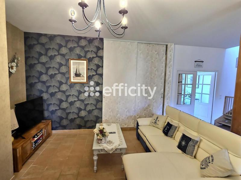 Maison - 204 m² - 6 pièces