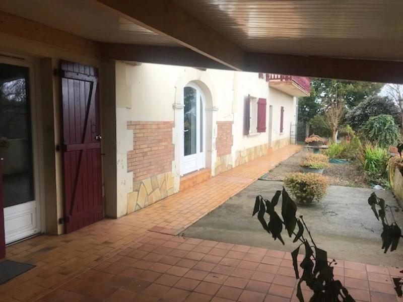 Maison de maîtres - 230 m² - 9 pièces