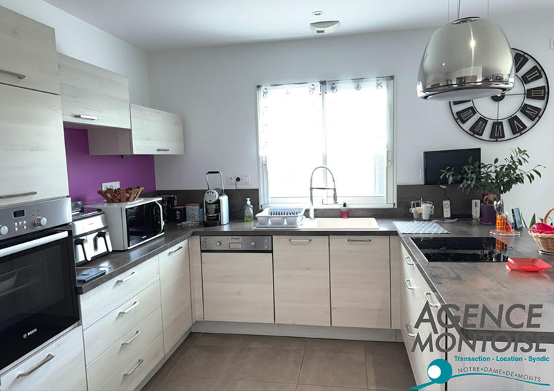 Maison - 85 m² - 3 pièces