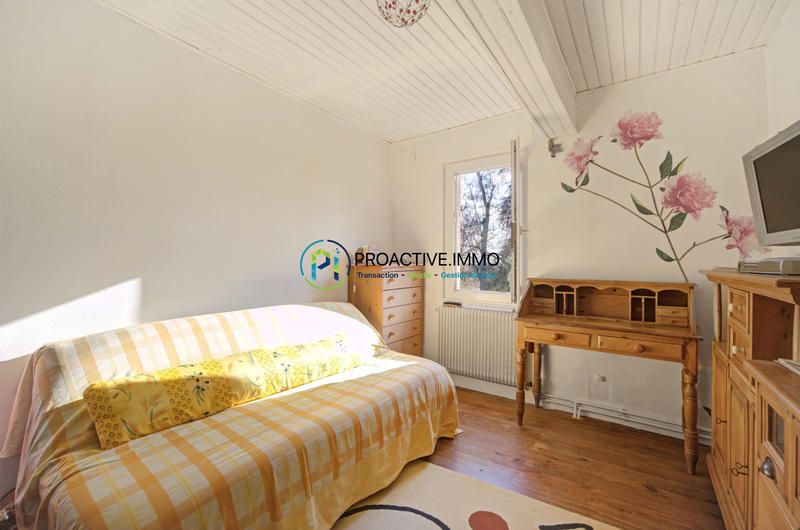 Maison traditionnelle - 90 m² - 4 pièces