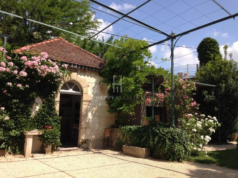 Maison de ville - 205 m² - 9 pièces