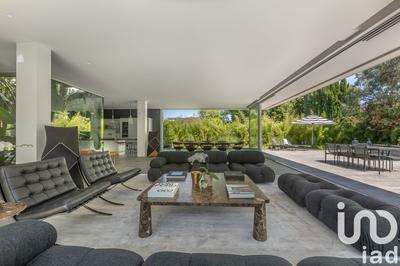 Maison de maîtres - 700 m² - 6 pièces