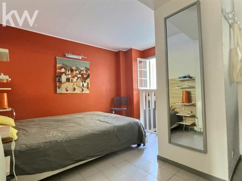 Appartement - 85 m² - 3 pièces