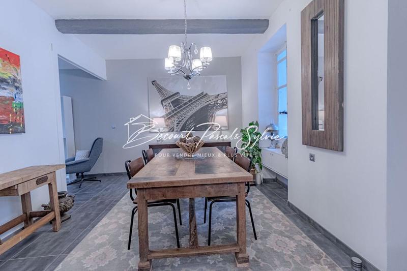 Maison - 144 m² - 7 pièces