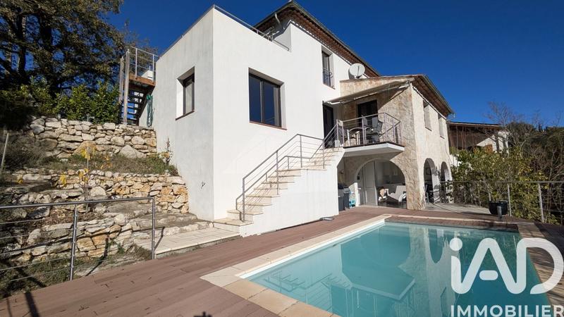 Maison - 150 m² - 5 pièces