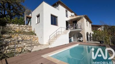 Maison - 150 m² - 5 pièces