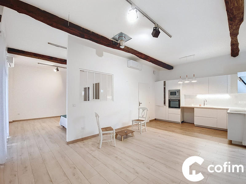 Maison - 343 m² - 10 pièces