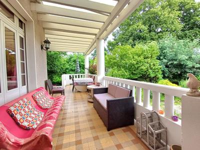 Maison ancienne - 233 m² - 8 pièces