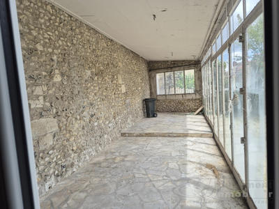 Maison - 216 m² - 7 pièces