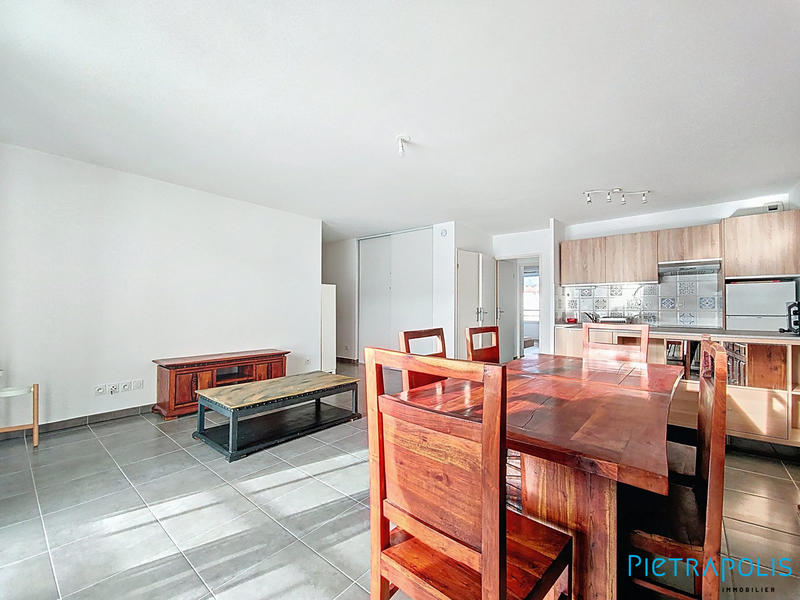 Appartement - 67 m² - 3 pièces