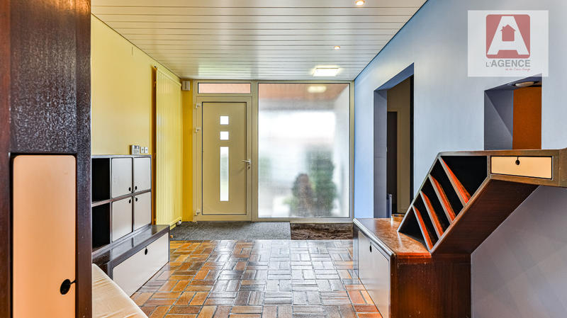 Maison - 290 m² - 12 pièces