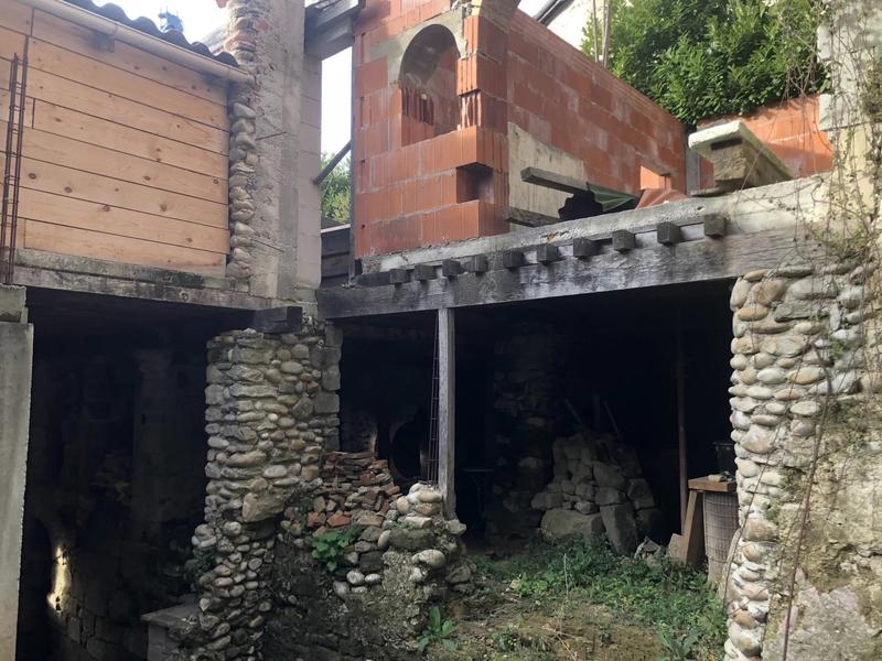 Ruine - 482 m² - 1 pièce