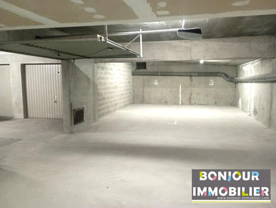 Parking / Garage - 15 m²