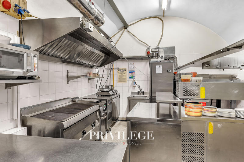 Fonds de commerce - Magasins - 95 m²