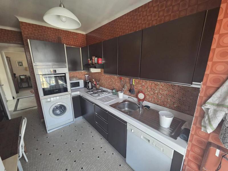 Appartement - 93 m² - 4 pièces