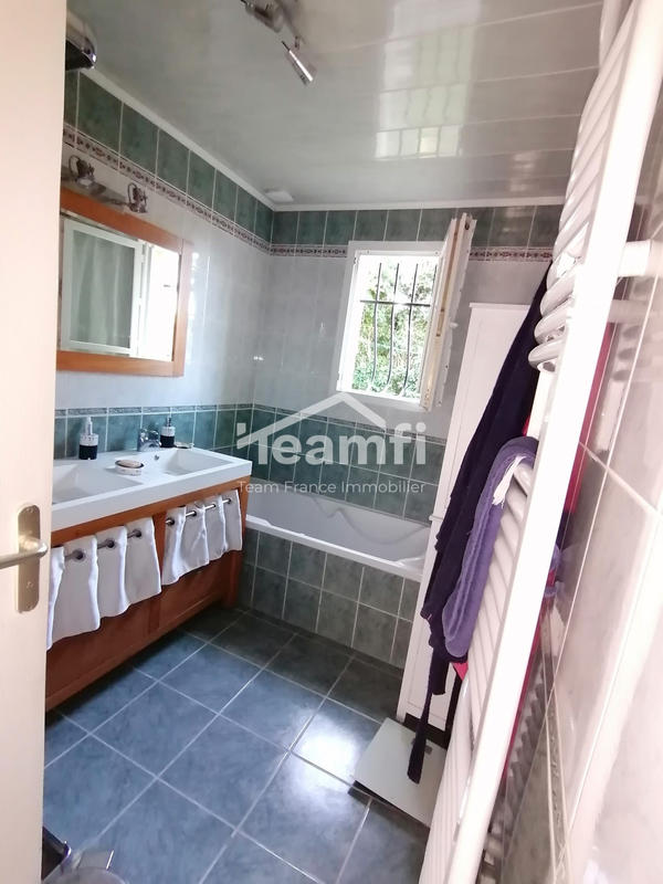 Maison - 88 m² - 6 pièces