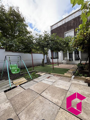 Maison - 100 m² - 5 pièces