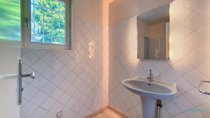 Villa - 190 m² - 7 pièces