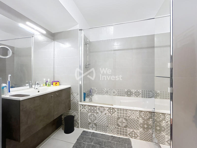 Appartement - 82 m² - 4 pièces