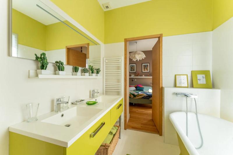 Maison - 230 m² - 8 pièces