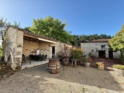 Maison - 324 m² - 14 pièces