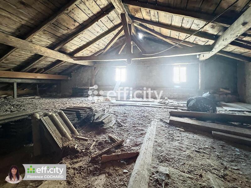 Maison - 410 m² - 9 pièces