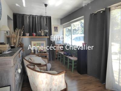 Maison - 137 m² - 6 pièces