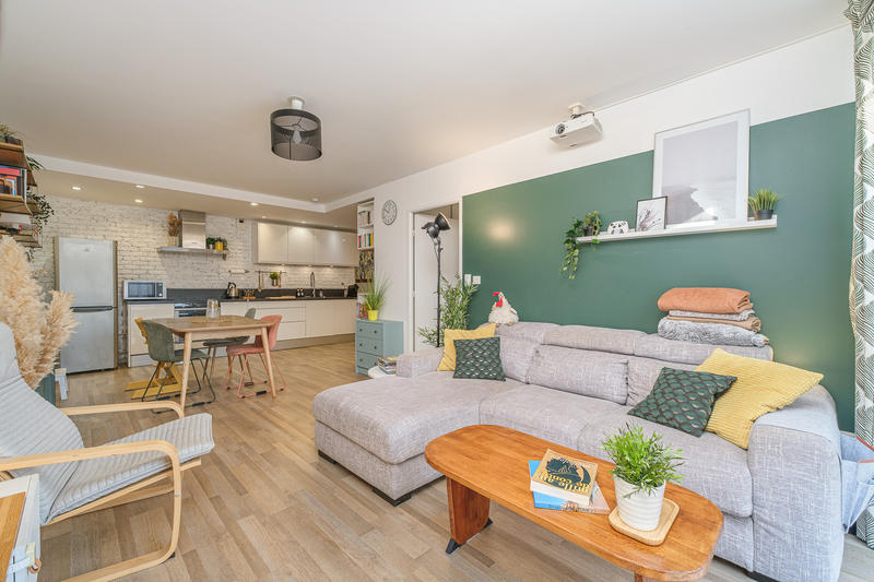 Appartement - 82 m² - 4 pièces