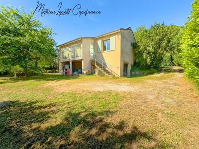 Maison - 110 m² - 5 pièces