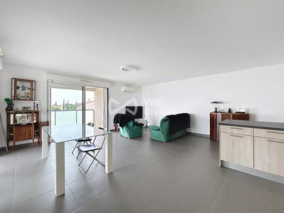 Appartement - 94 m² - 4 pièces