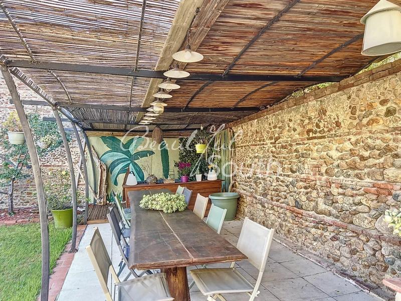 Mas - 307 m² - 5 pièces