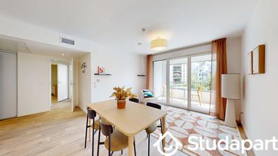 Chambre - 60 m² - 1 pièce