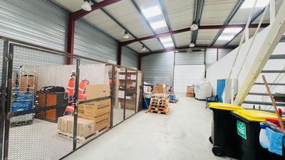 Entrepôt - 541 m²