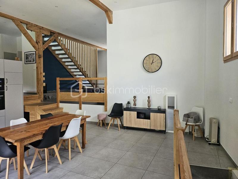 Maison de village - 252 m² - 8 pièces