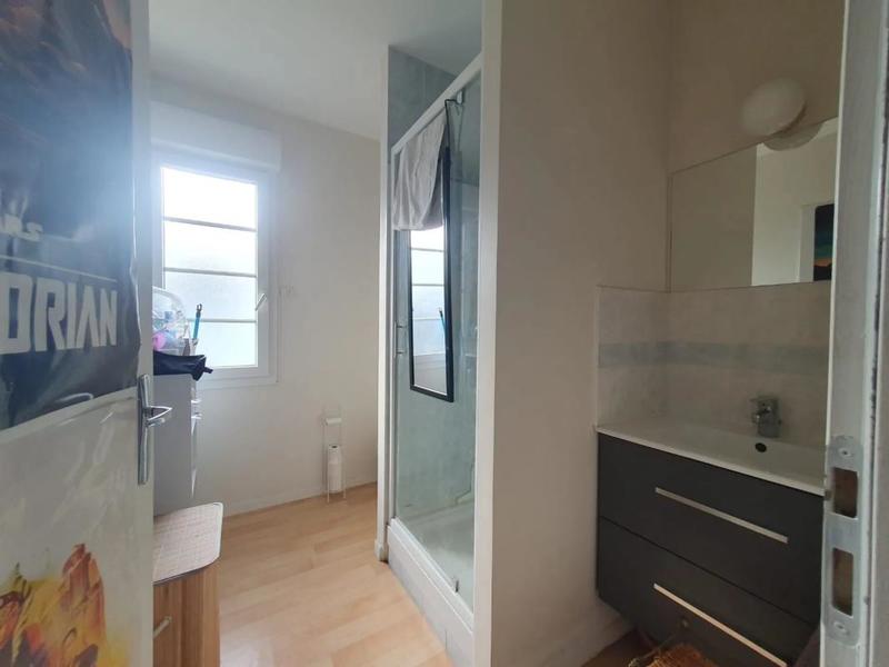 Maison - 270 m² - 10 pièces