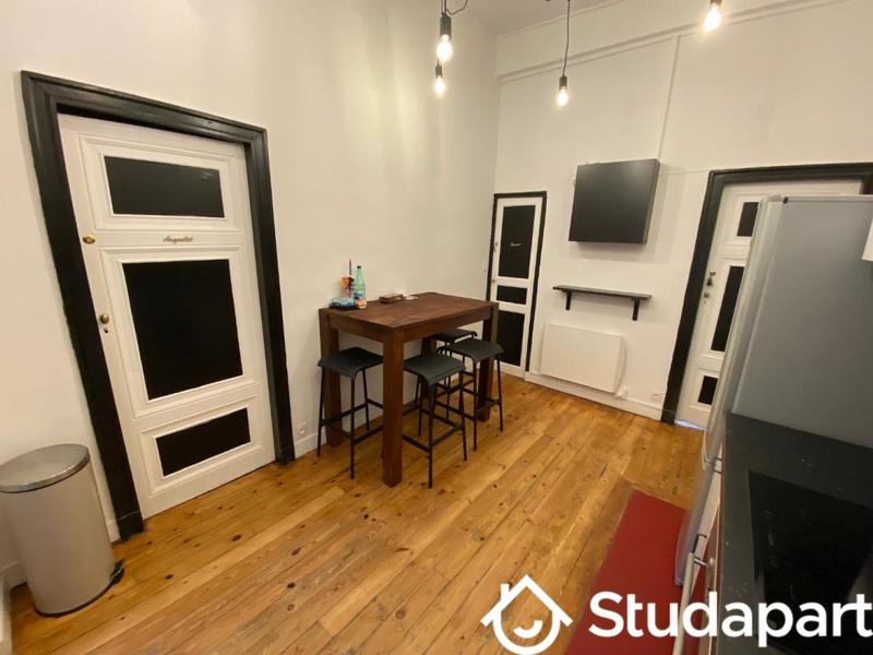 Chambre - 13 m² - 1 pièce