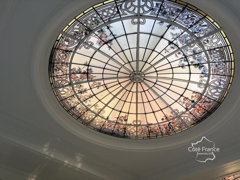 Maison - 289 m² - 12 pièces