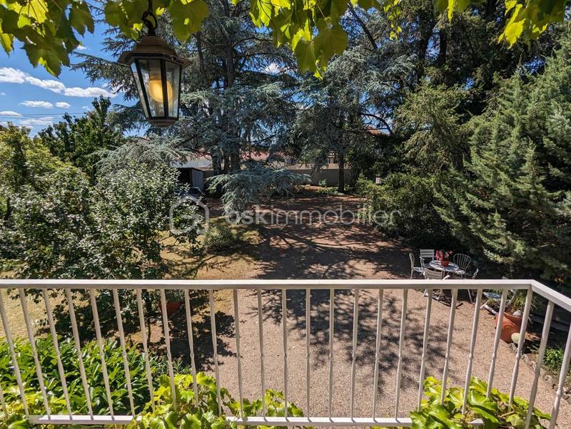 Maison traditionnelle - 94 m² - 5 pièces