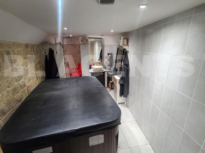 Local d'activités - 626 m² - 3 pièces